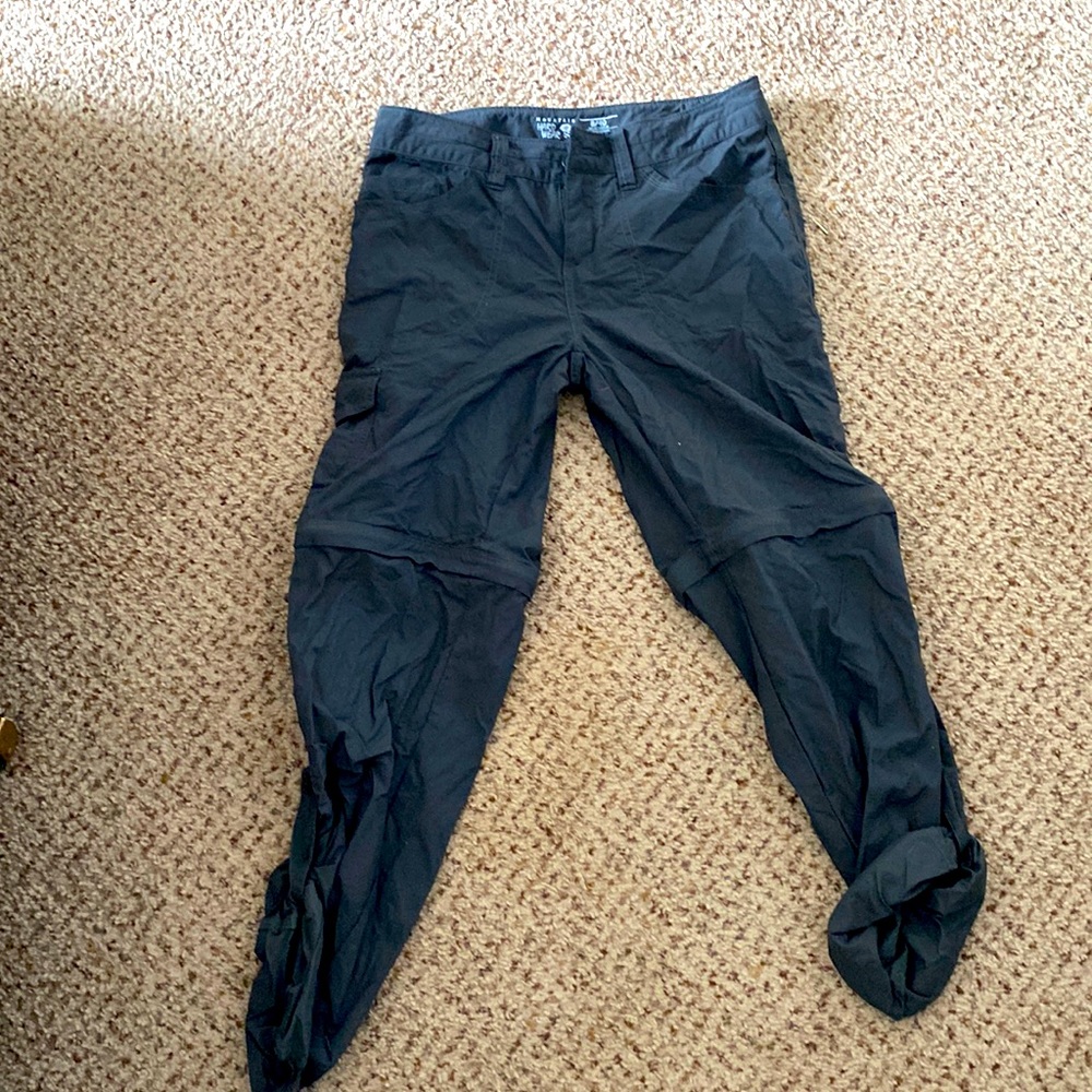 Women’s mountain Hardware roll up/ zip off pants size 8